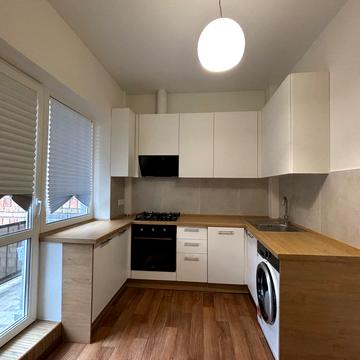 Валерія Лобановського просп., 134