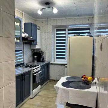 Кропивницького вул., 10