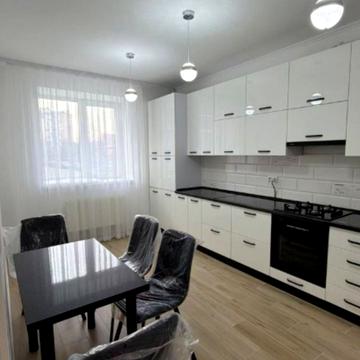 Національної Гвардії вул., 16-М