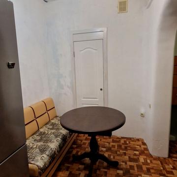 Запорізька вул., 20