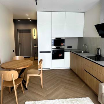 Дніпровська набережна вул., 15-Ж