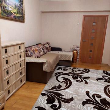 Білоруська вул., 17-Б