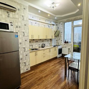 Перлинна вул., 3