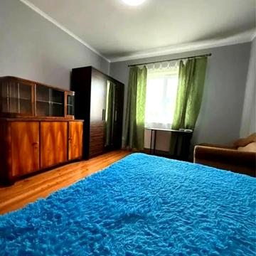 Івана Франка вул., 98а