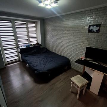 Євгена Коновальця вул., 99