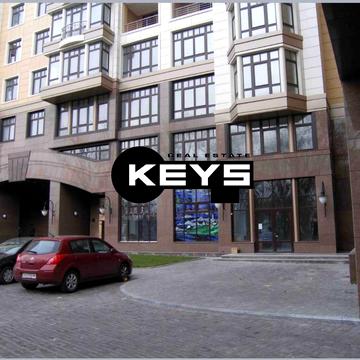 Михайла Грушевського вул., 9-А