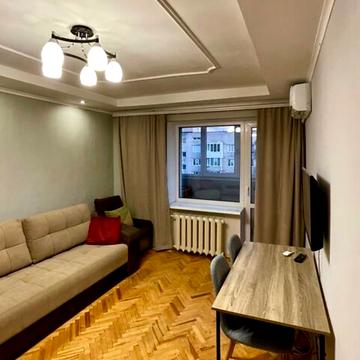 Любінська вул., 98