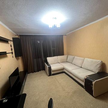 Деміївська вул., 35