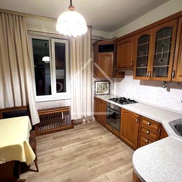 Волоська вул., 36/38