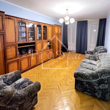 Волоська вул., 36/38