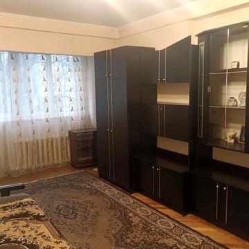 Пантелеймона Куліша вул. (Челябінська), 1