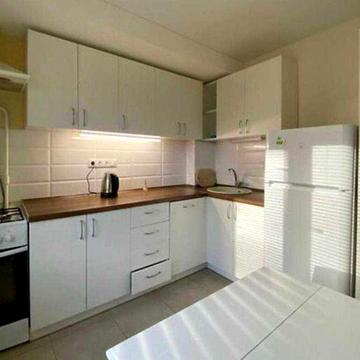 Шовковична вул., 48