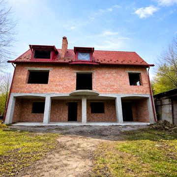 Романа Шухевича вул., 17
