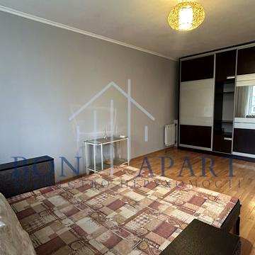 Бакинська вул., 37-Б