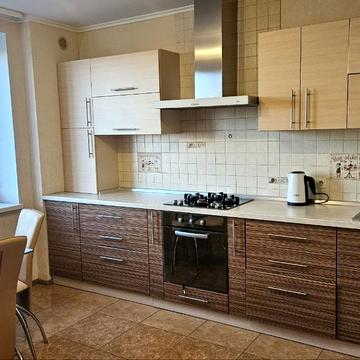 Чернігівська вул., 9-Б