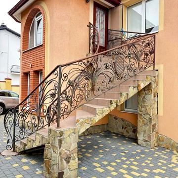 Соколина вул., 41