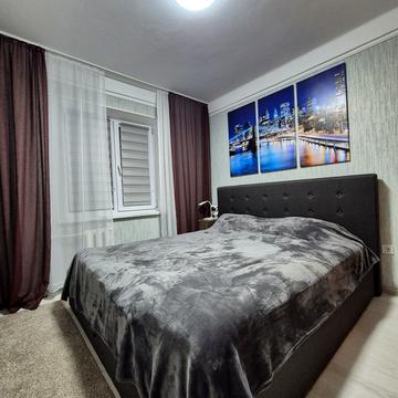 Амвросія Бучми бульв., 4