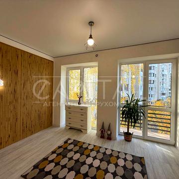 Володимира Наумовича вул. (Антонова-Овсієнка), 4-А