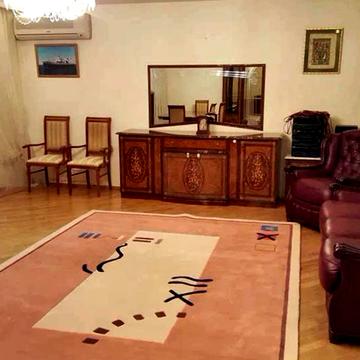 Володимира Івасюка просп. (Героїв Сталінграду), 16-Д