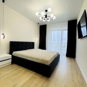 Героїв Крут вул., 10