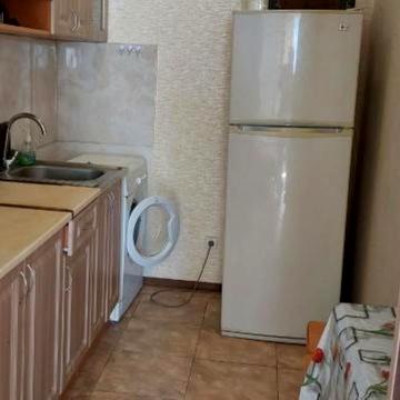 Миколи Боровського вул., 1/6