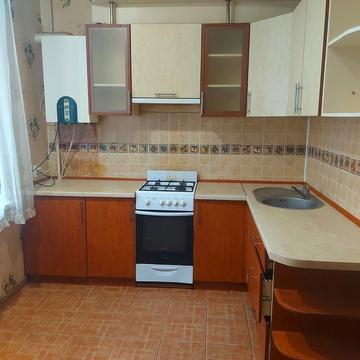 Пашутінська вул., 11/16