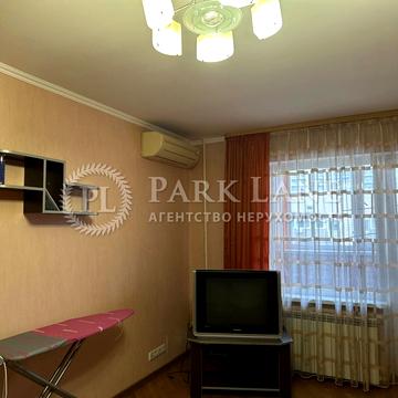 Деміївська вул., 37