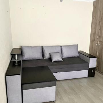 Зої Гайдай вул., 6