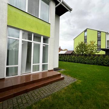 Садова вул.