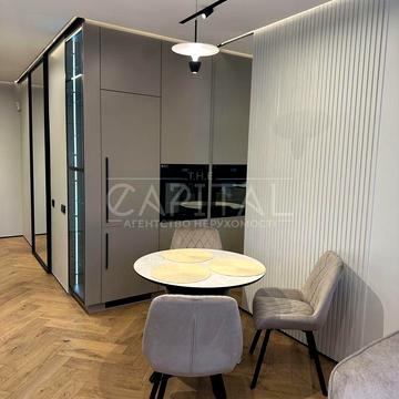 Салютна вул., 2к6