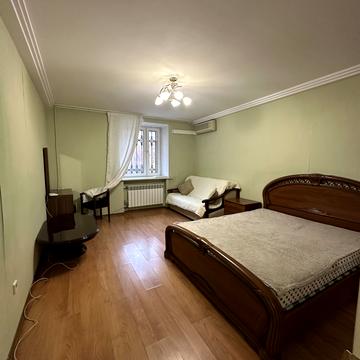 Добровольців вул. (Маршала Говорова), 5а