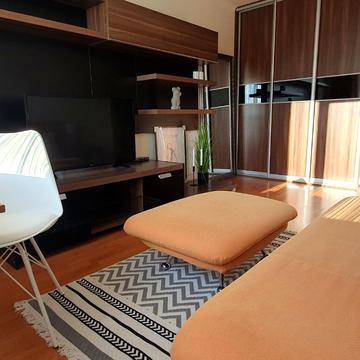 Оболонський просп., 18-Б