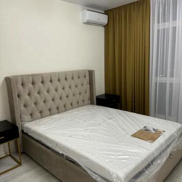 Микільсько-Слобідська вул., 8