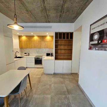 Ділова вул. (Димитрова), 1/2