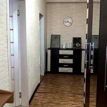 Студентська вул., 4