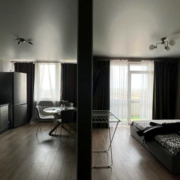 Полковника Гуляєва просп. (Маршала Жукова), 111