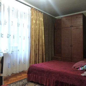 Семінарська вул., 11а