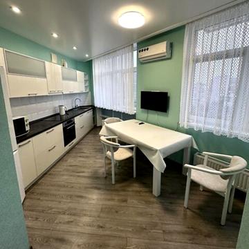 Ростиславська вул. (Маршала Рибалка), 5-Б