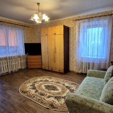 Давида Ойстраха вул. (Затонського), 23