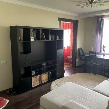 Поздовжня вул., 3б