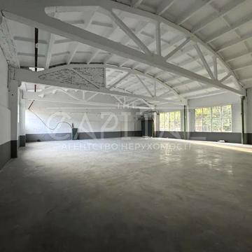 Залізнична вул., 5