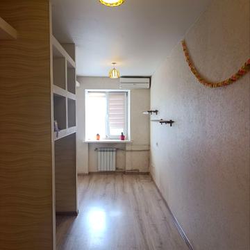 Варненська вул., 10