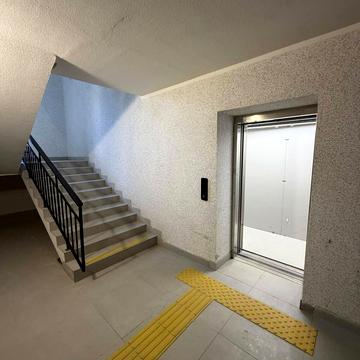 Залізнична вул., 9-Л