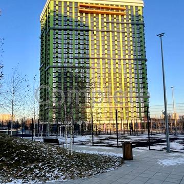 Причальна вул., 10