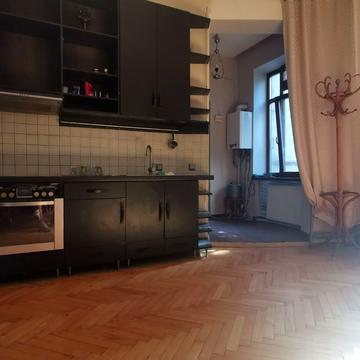 Івана Франка вул., 92