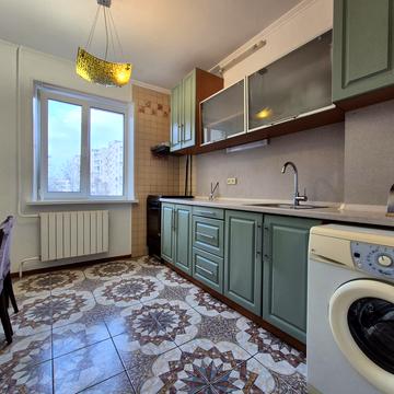 Юлії Здановської вул. (Ломоносова), 8