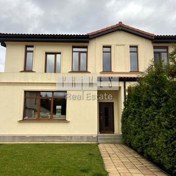 Підзамче вул.