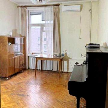 Василя Тютюнника вул. (Анрі Барбюса), 32