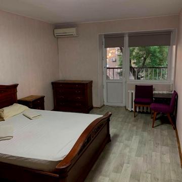 Польська вул., 16