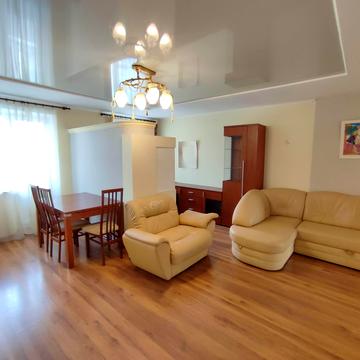 Проскурівська вул., 49